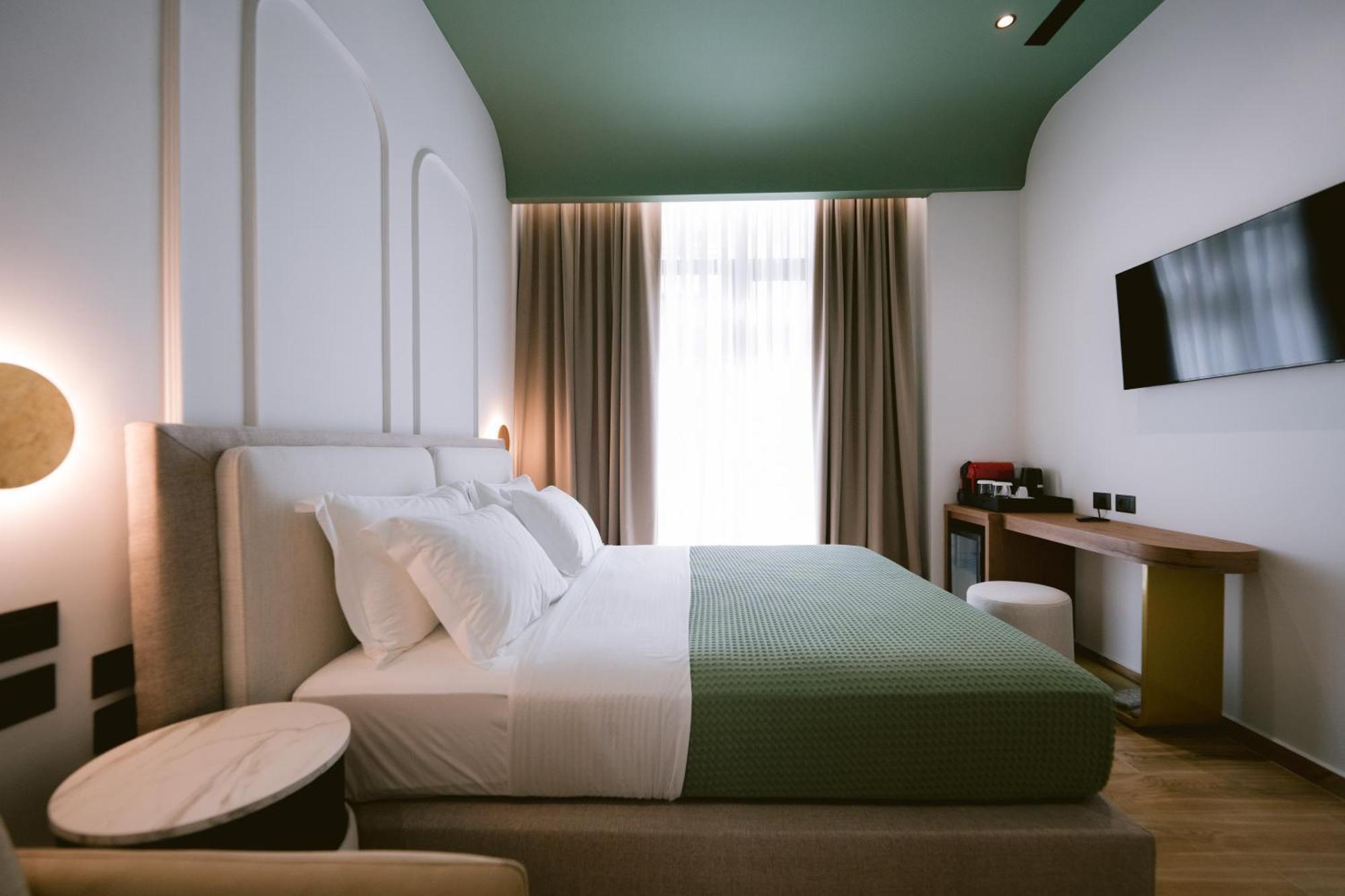 Noemie Hotel Himarë Extérieur photo
