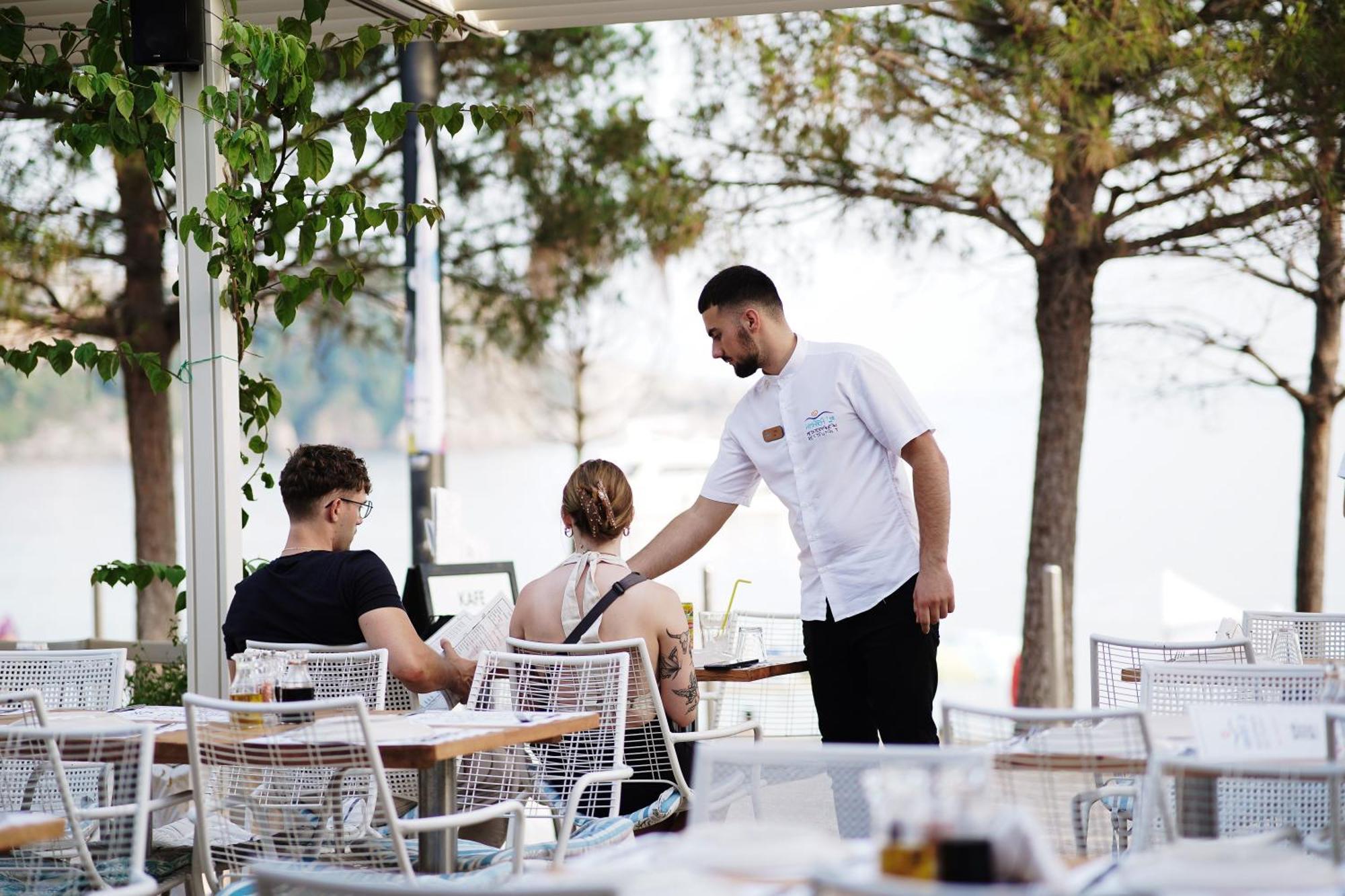 Noemie Hotel Himarë Extérieur photo